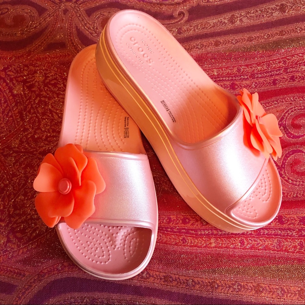 Crocs Vivid Blooms Platform Slides